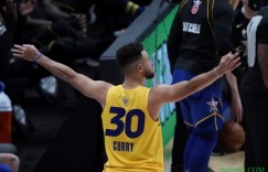 【大发扑克】库里获第52届杰基-罗宾森体育奖 詹姆斯乔丹后NBA第三人