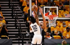 【大发扑克】NBA彩经：雄鹿一鼓作气横扫热火 奇才主场反弹阻击76人