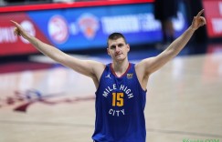 【大发扑克】记者晒自己投票选择：约基奇MVP 马克西MIP 戈贝尔DPOY