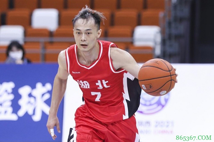 北京青年报：汤杰宣布参加NBA选秀 是炒作还是真有实力？